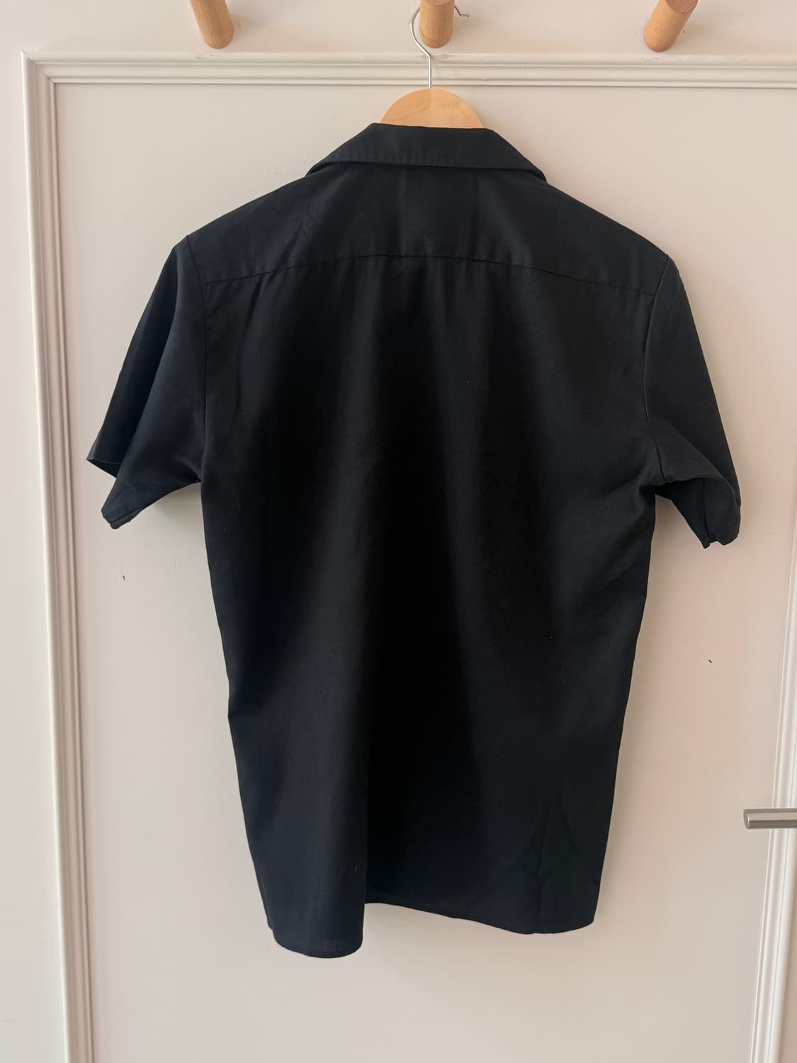 디키즈(Dickies) 블랙 플렉스 슬림 핏 반팔 워크 셔츠 상품이미지2