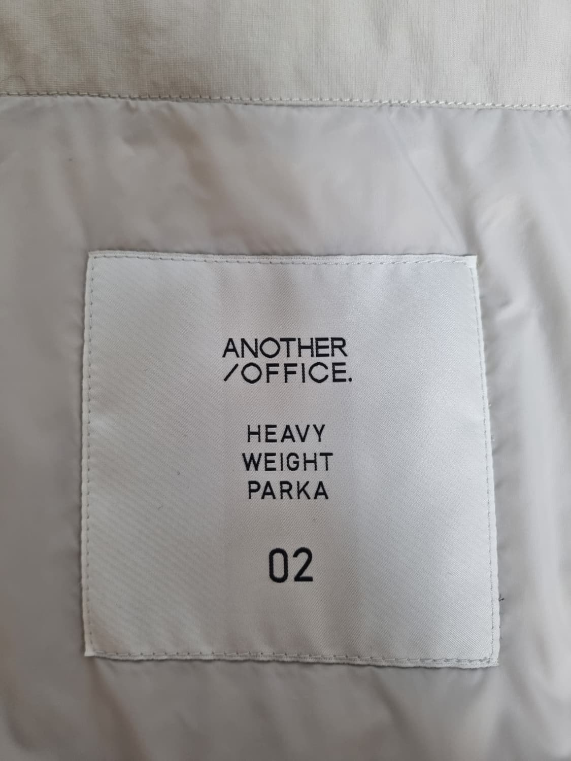 [어나더오피스] 스노우맨 다운 자켓(Almond Milk) 상품이미지3