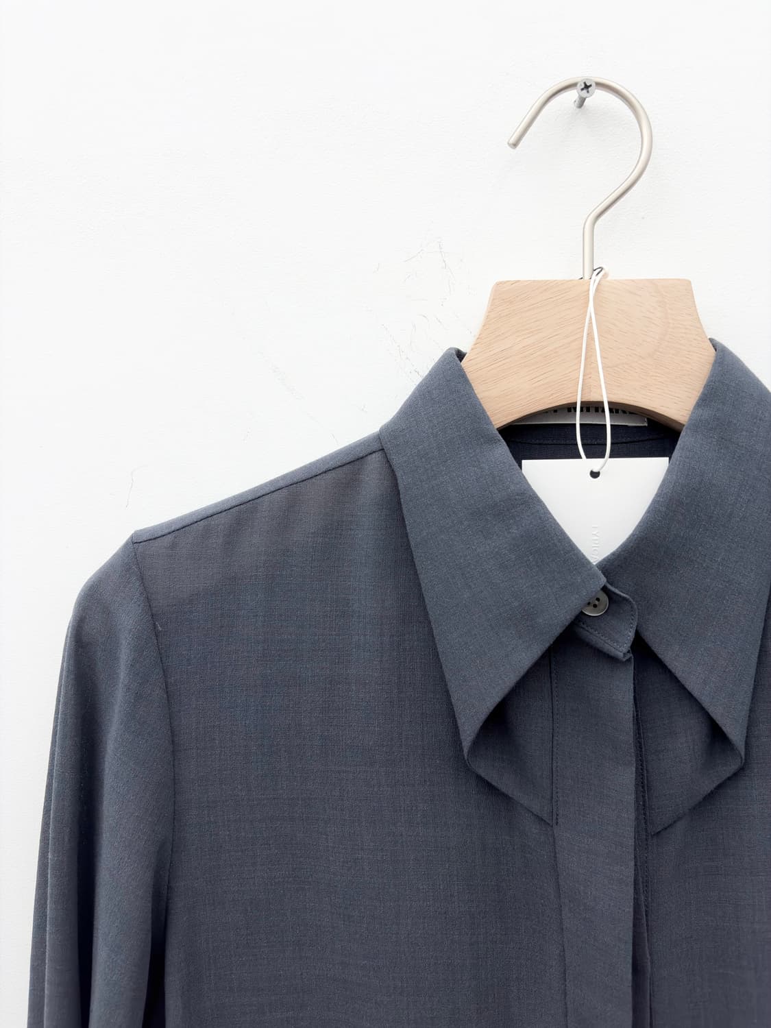 COLLAR DETAIL SHIRT 상품이미지2