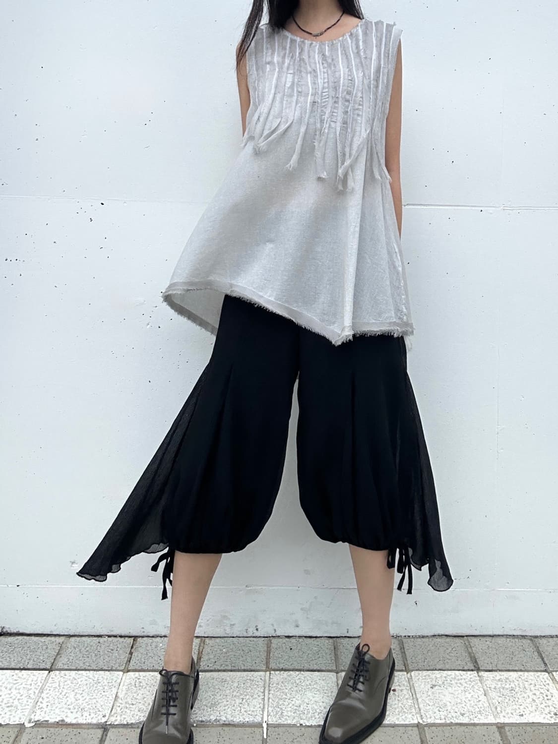 Magical ruffle ribbon crop pants / black 상품이미지8