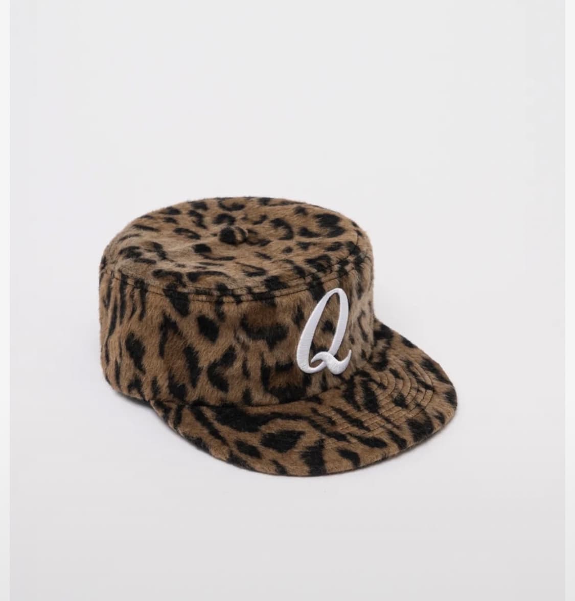 올디컬뉴 큐 로고 필박스 레오파드 브라운 상품이미지1