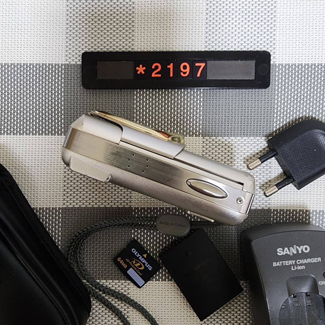 올림푸스 뮤 410 디지털 실버바디 디지털카메라 파우치포함 상품이미지3