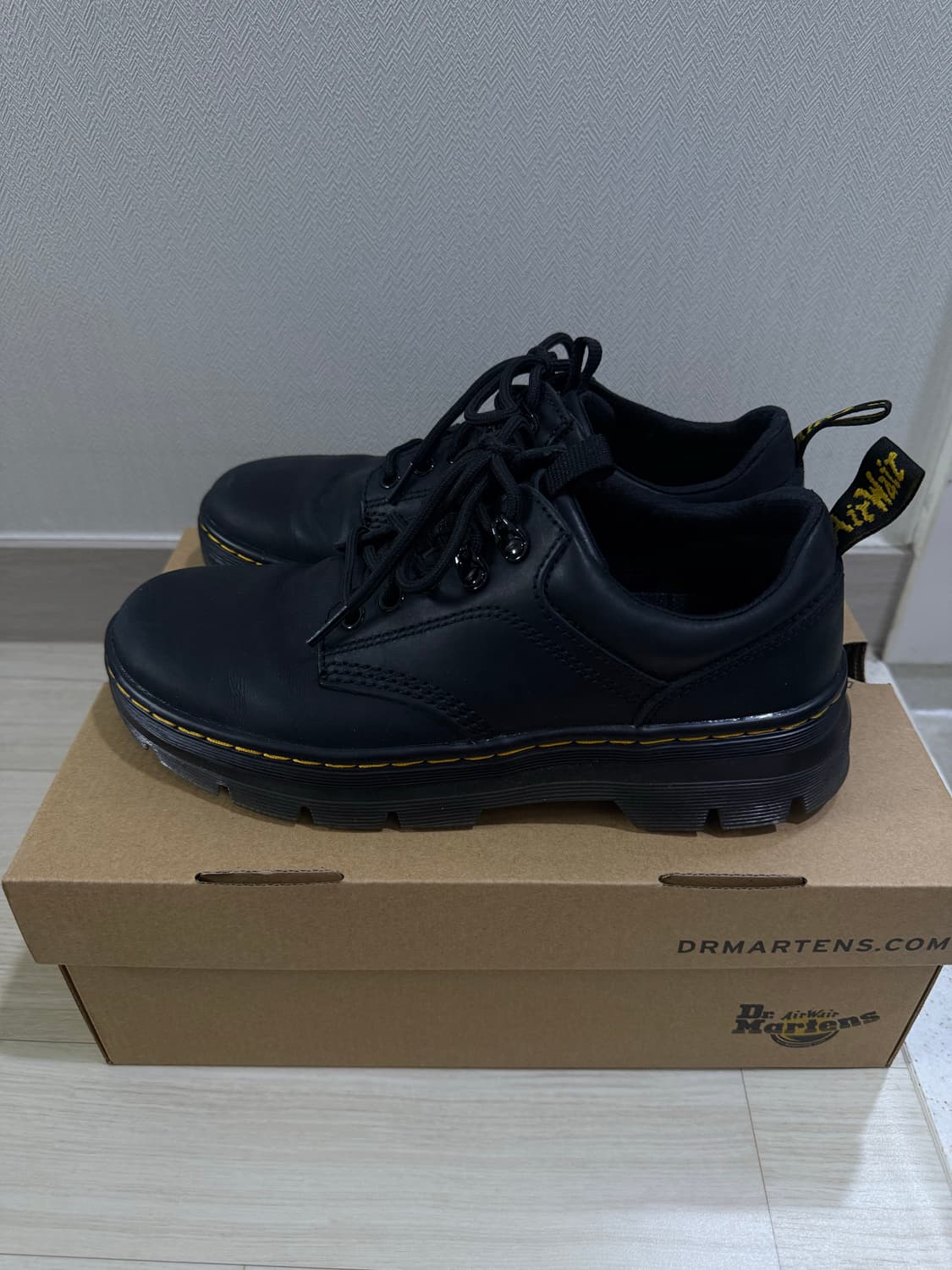 닥터마틴 리더 블랙 상품이미지3