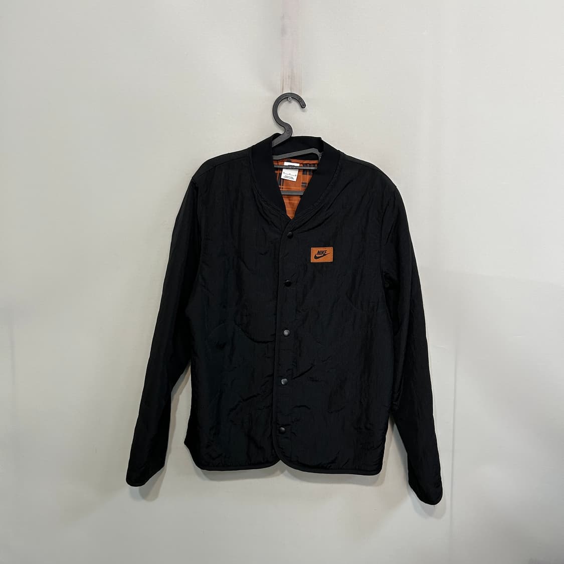 나이키 블랙 버튼 누빔 자켓 95 남녀공용 상태최상 상품이미지1