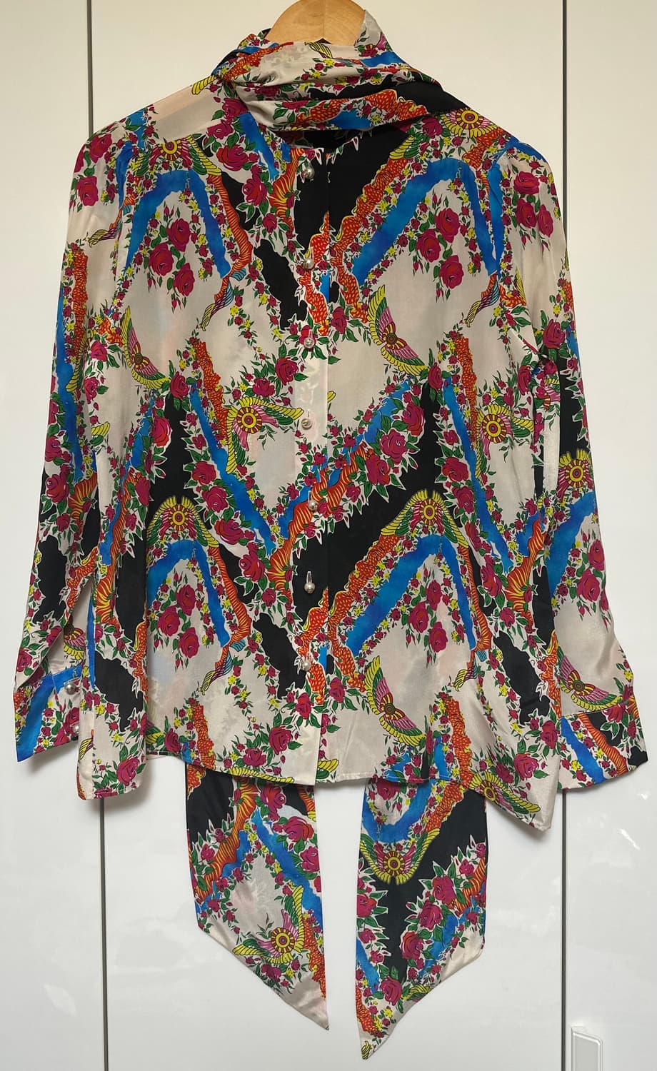 구찌 플라워 실크100 블라우스 정품 상품이미지2