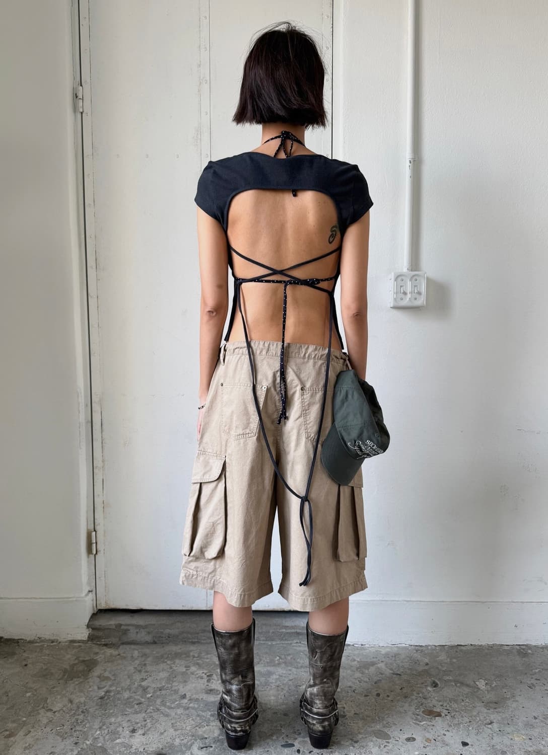 seo 에스이오 OPEN BACK CAP SLEEVE TOP ASH BL 상품이미지1