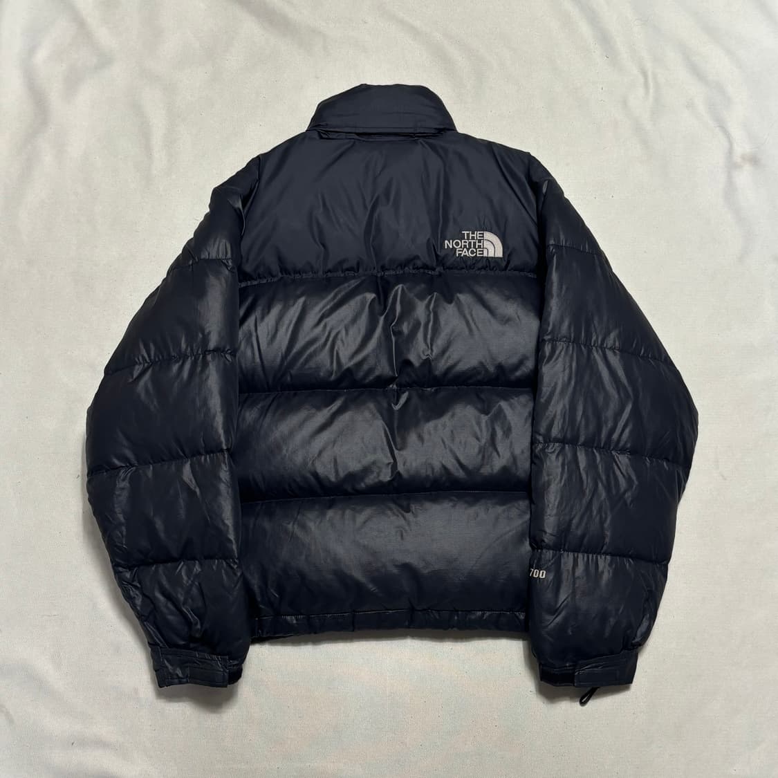 90 노스페이스 700 눕시 유광 블랙 패딩 상품이미지3