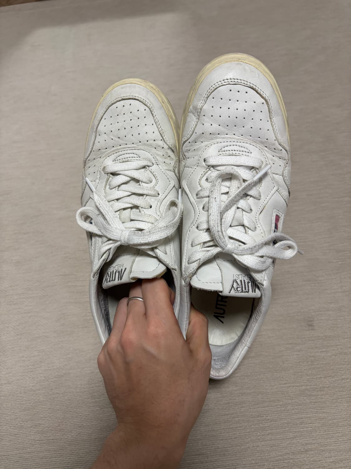 [41]오트리 메달리스트 고트스킨 상품이미지2