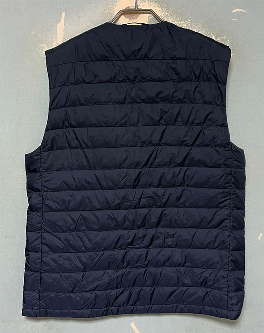 유니클로 남자 경량 패딩조끼 새상품 추동 덕다운 L 95-100 상품이미지2