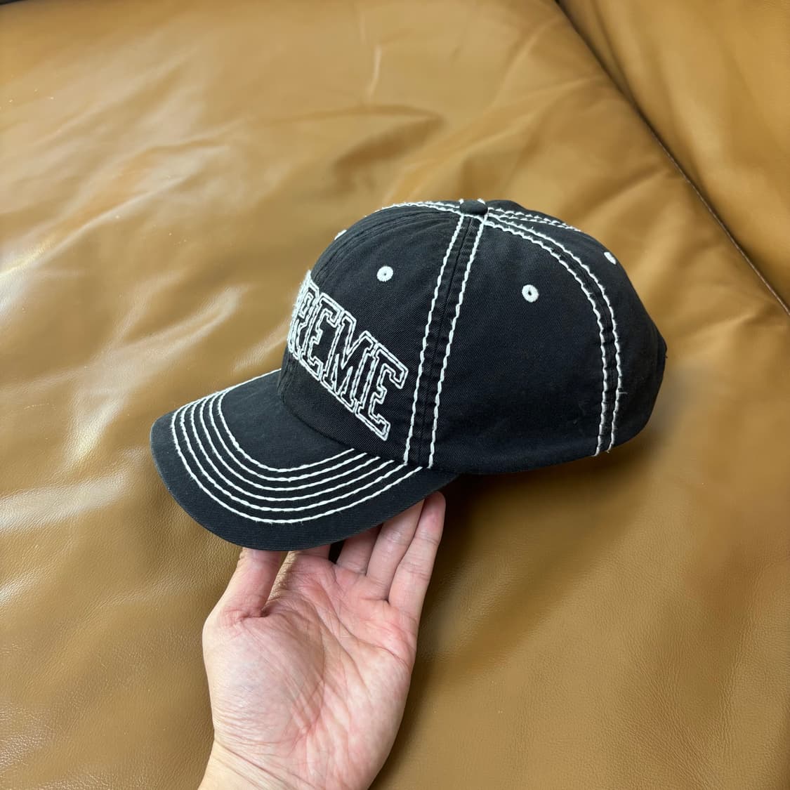 Supreme 슈프림 스티치 워시드 블랙 6패널 볼캡 모자 (Black) 상품이미지4