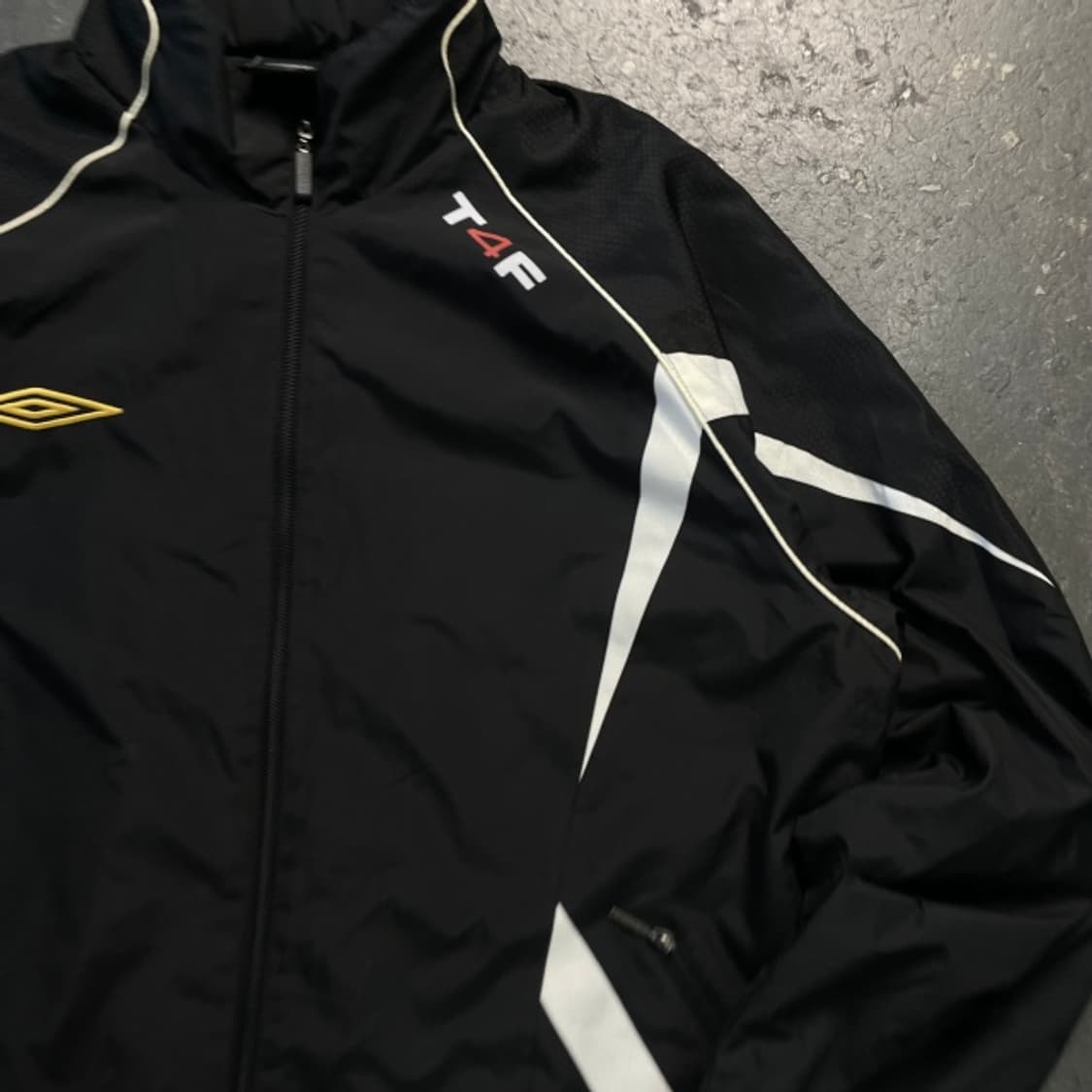 105 엄브로 바람막이  상품이미지2