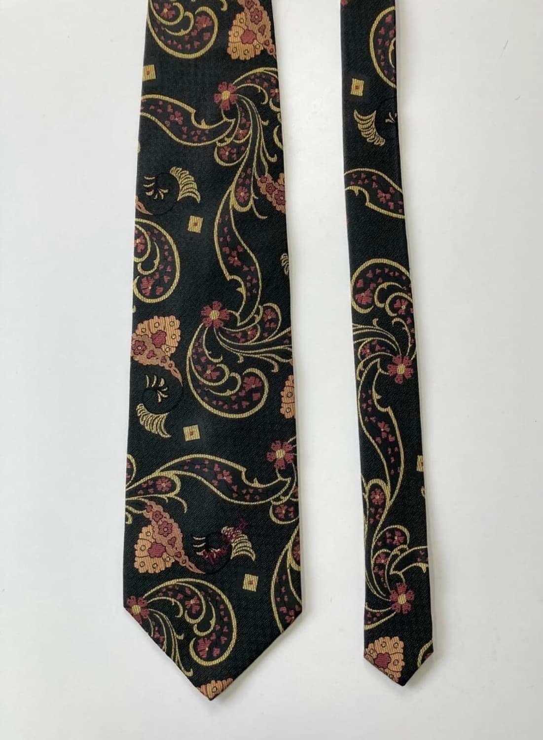 니나리치 넥타이 상품이미지1