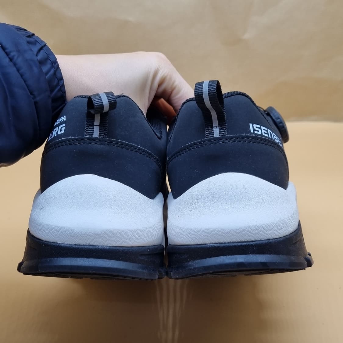 네파 이젠벅 엑스그립 트레킹화240. 상품이미지4