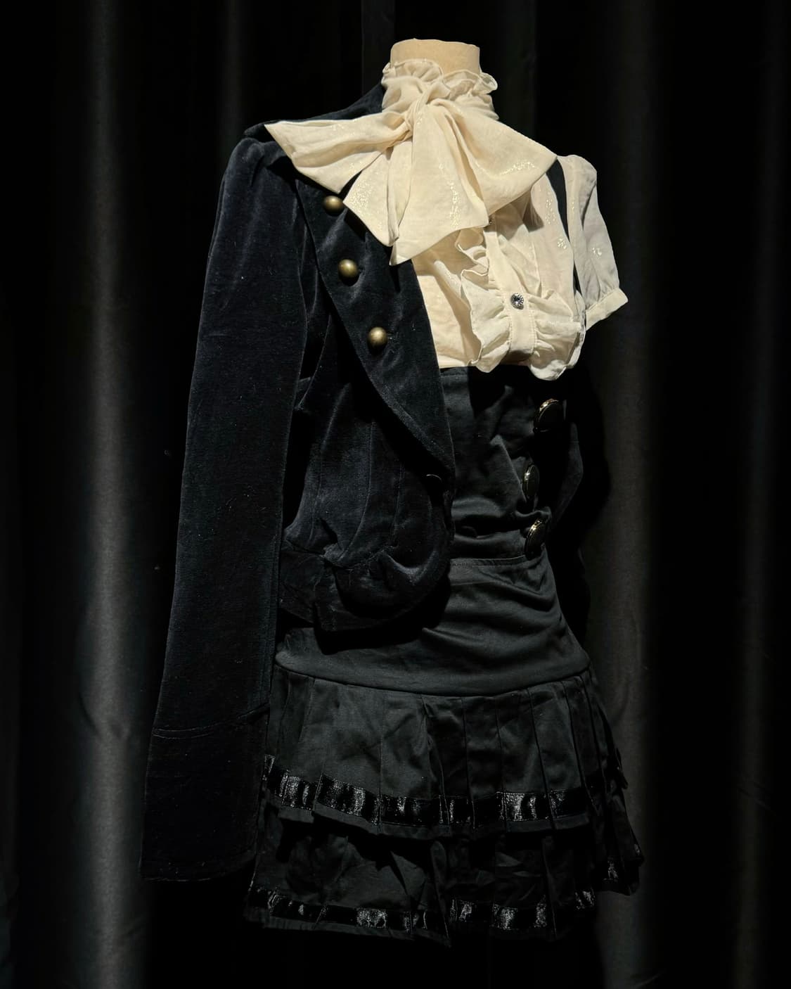 벨벳 버튼 포인트 블레이저 상품이미지2