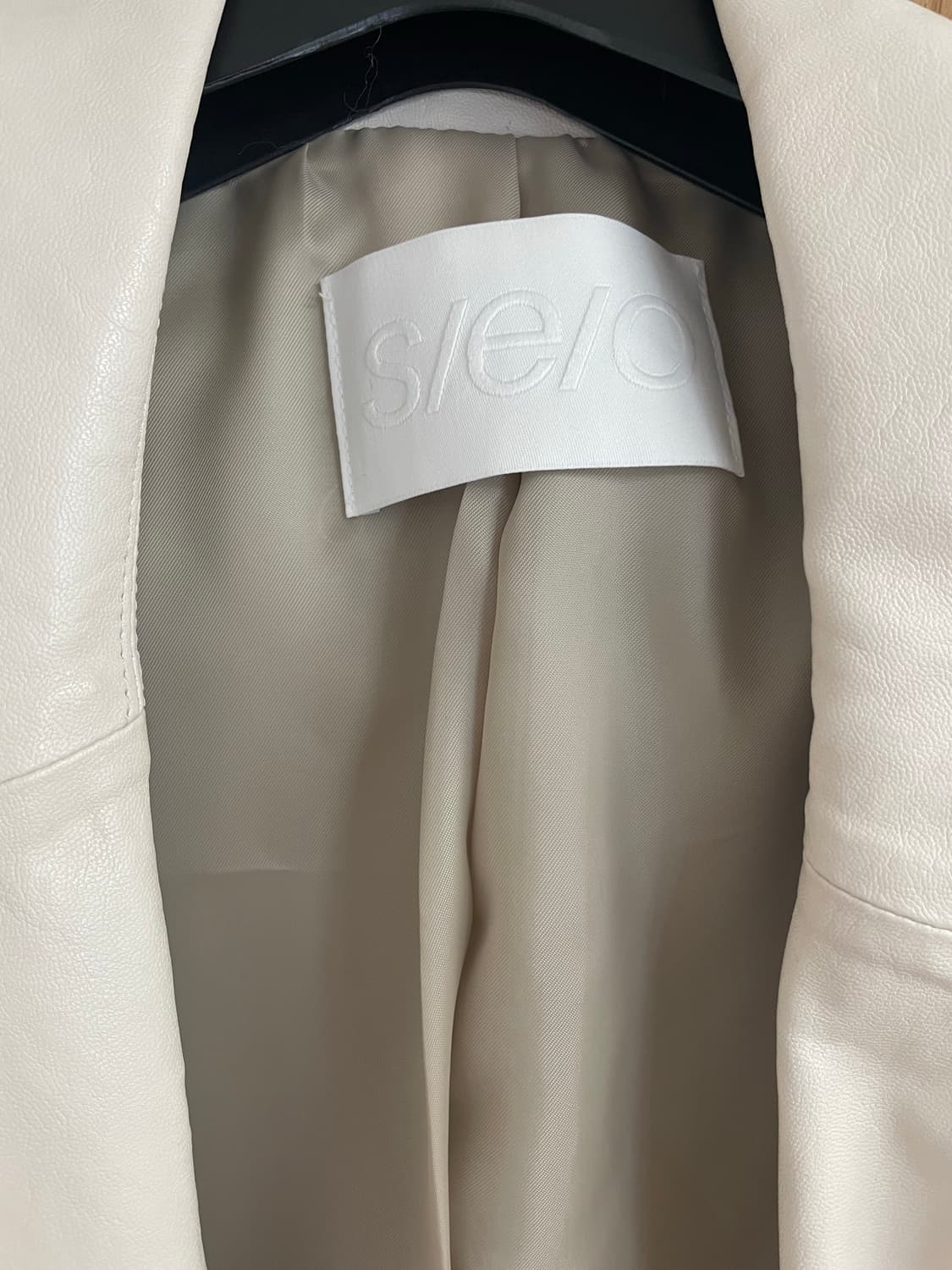 에스이오 seo 와이드 화이트 레더 재킷 상품이미지4