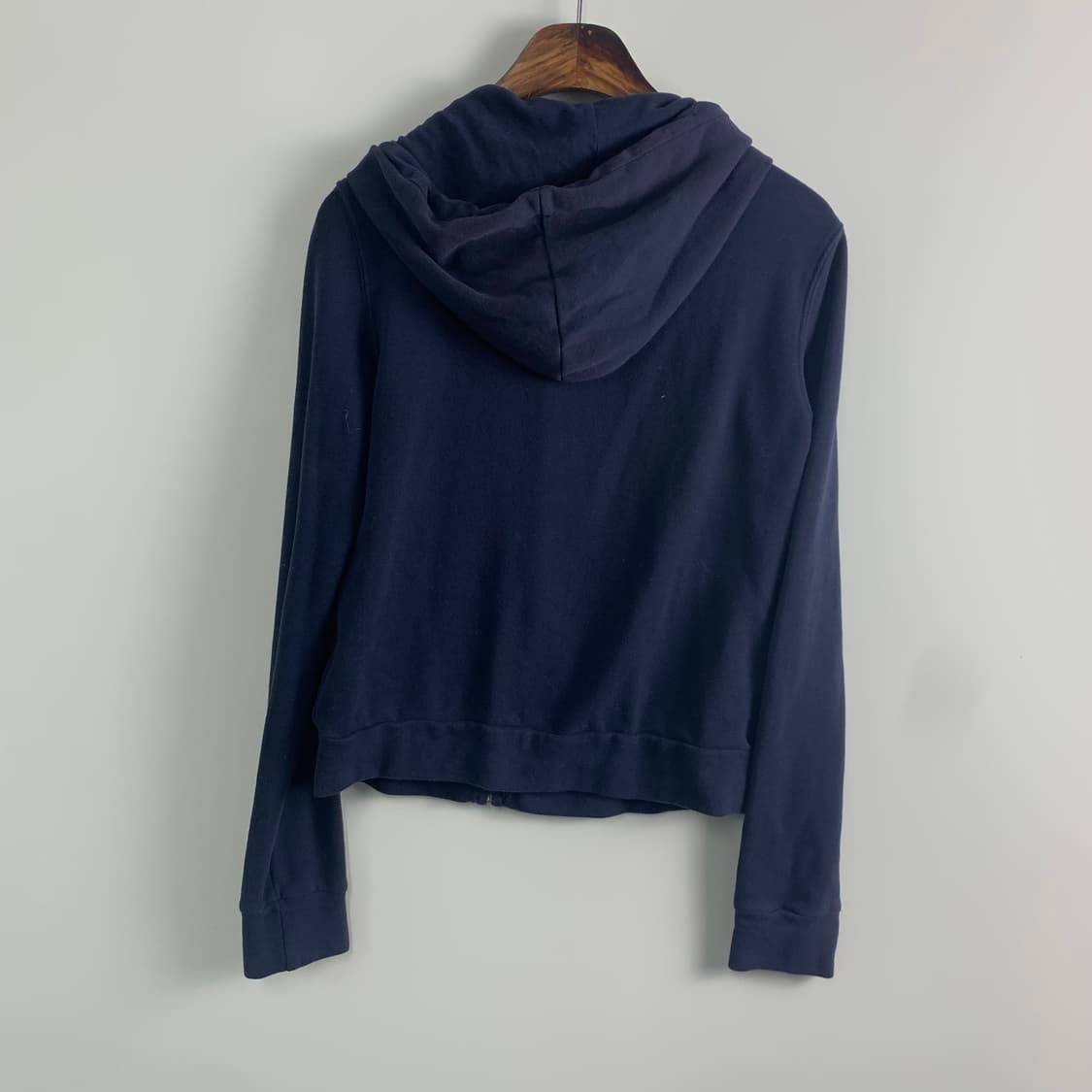 홀리스터 y2k 와투케 네이비 딱붙 후드집업 상품이미지3