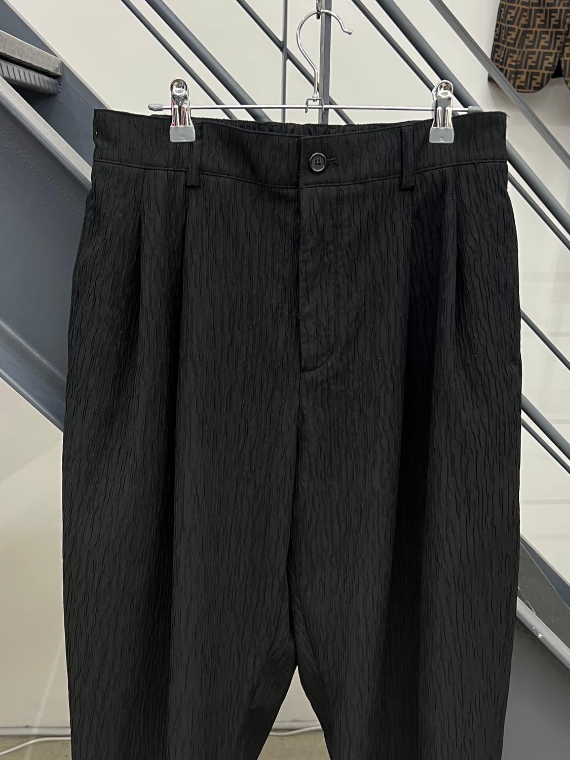 송지오옴므 플리츠 볼륨 팬츠 / 블랙 상품이미지3