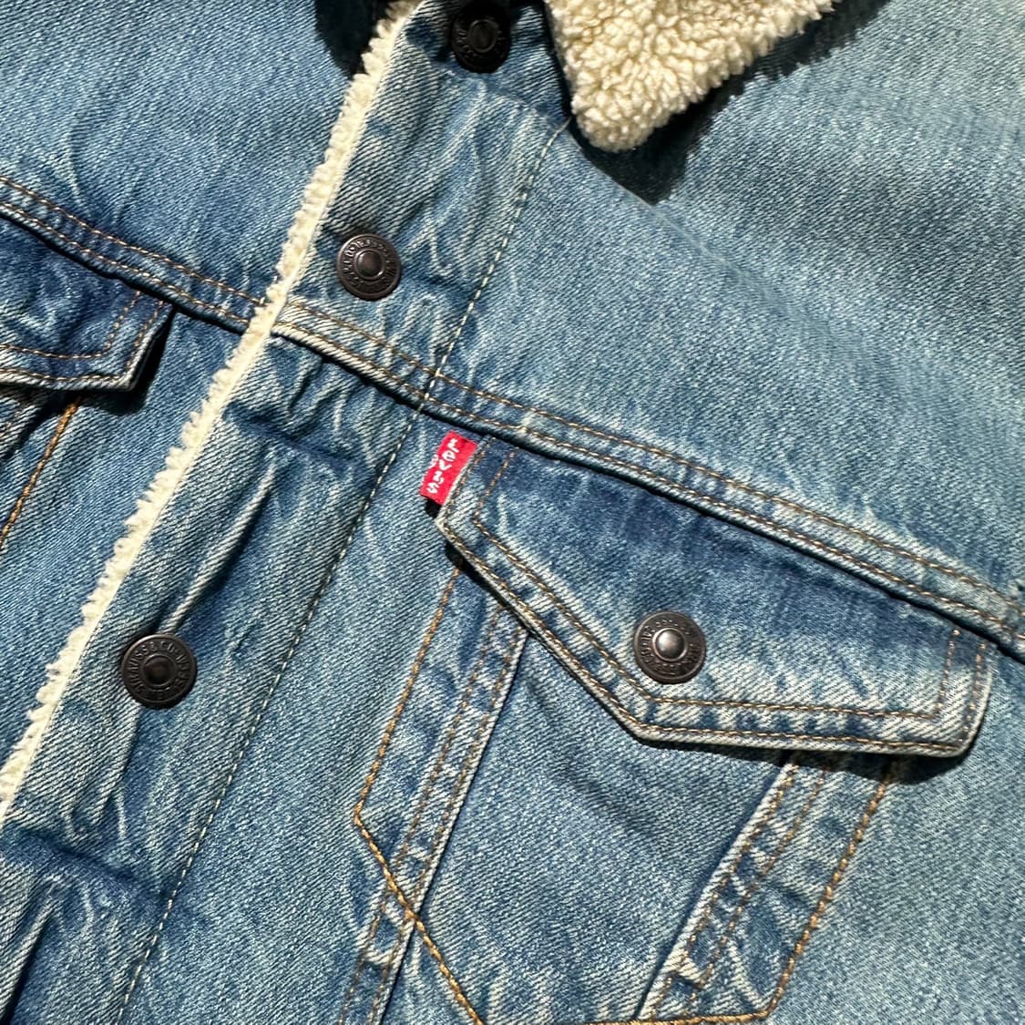 리바이스 쉐르파 데님 트러커 자켓 상품이미지4