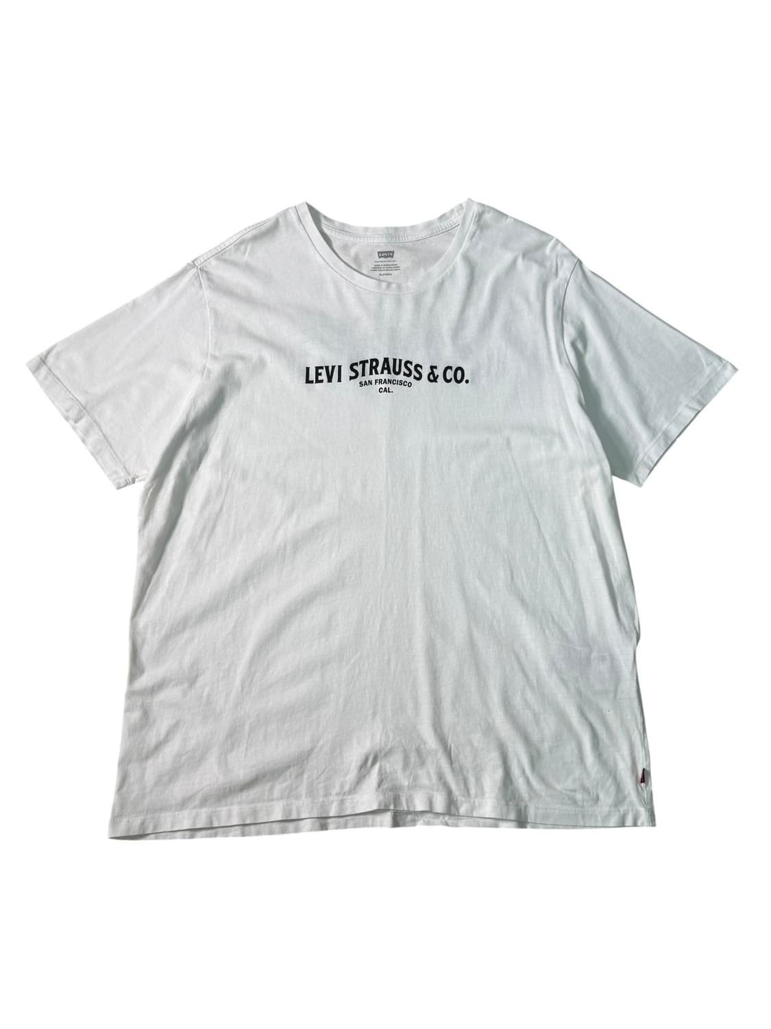 Levi’s 리바이스 투홀스 그래픽 반팔티 상품이미지1