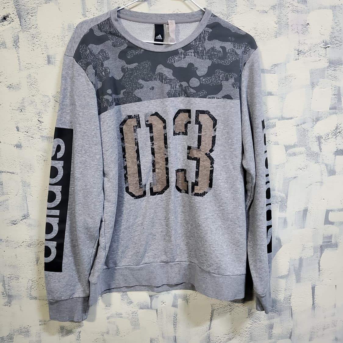 아디다스 회색 03 맨투맨 티셔츠  상품이미지1