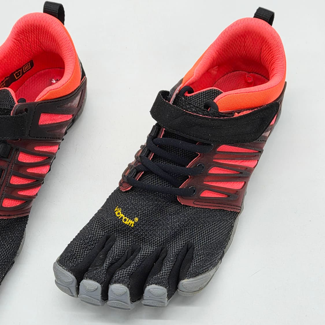  비브람 우먼스 파이브핑거스 V 트레인 검/회/핑 (245)  상품이미지4