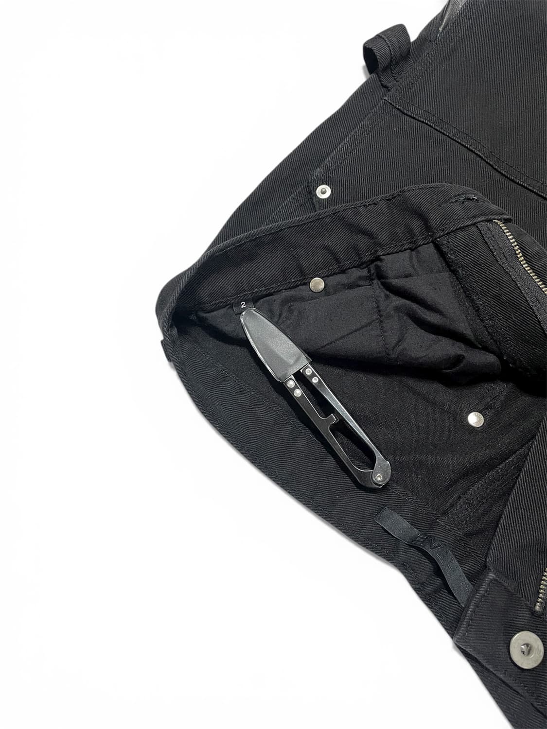 HTAE 90s Rebuild Leather Bermuda Pants 2 상품이미지2