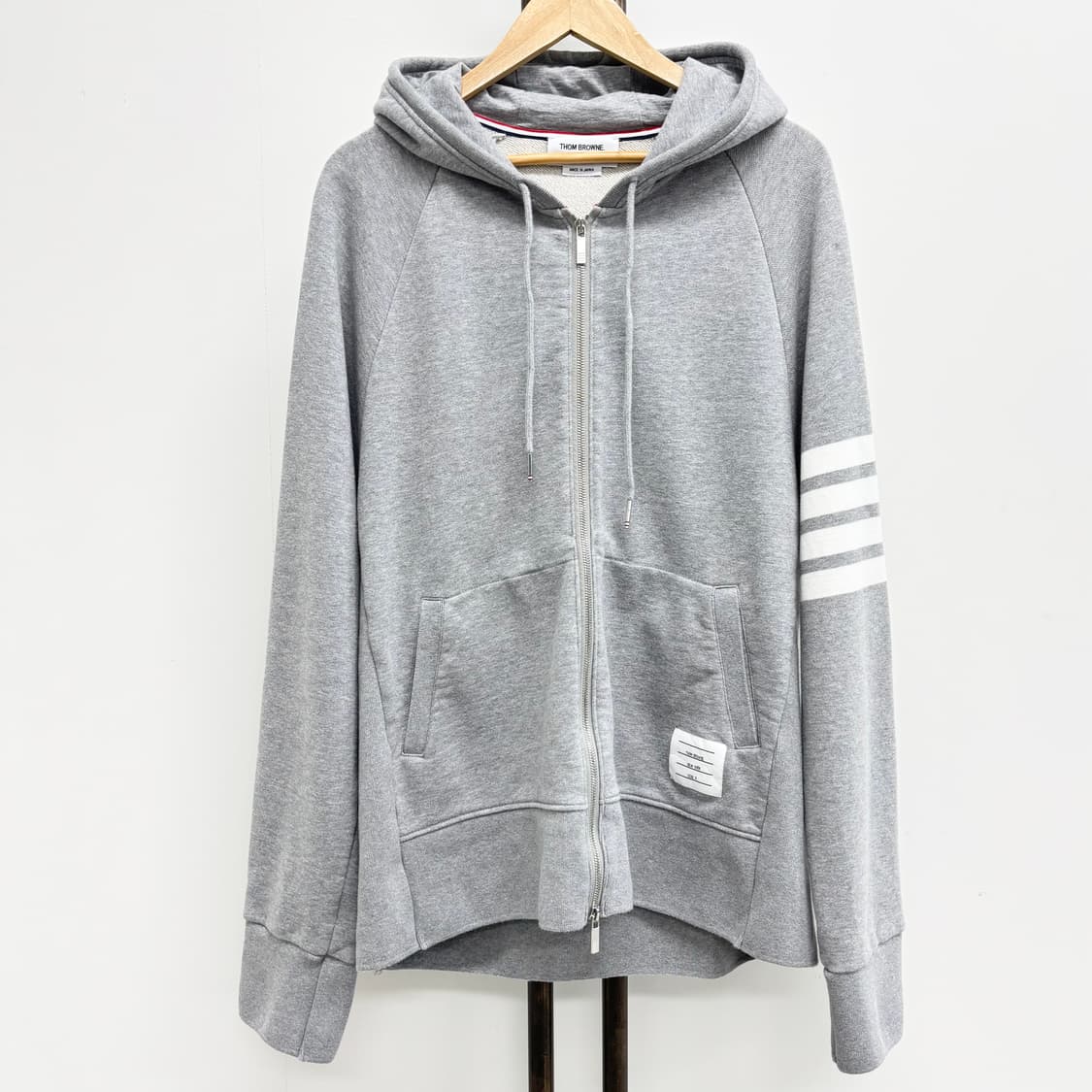 [7]톰브라운 사선완장 후드집업 상품이미지1