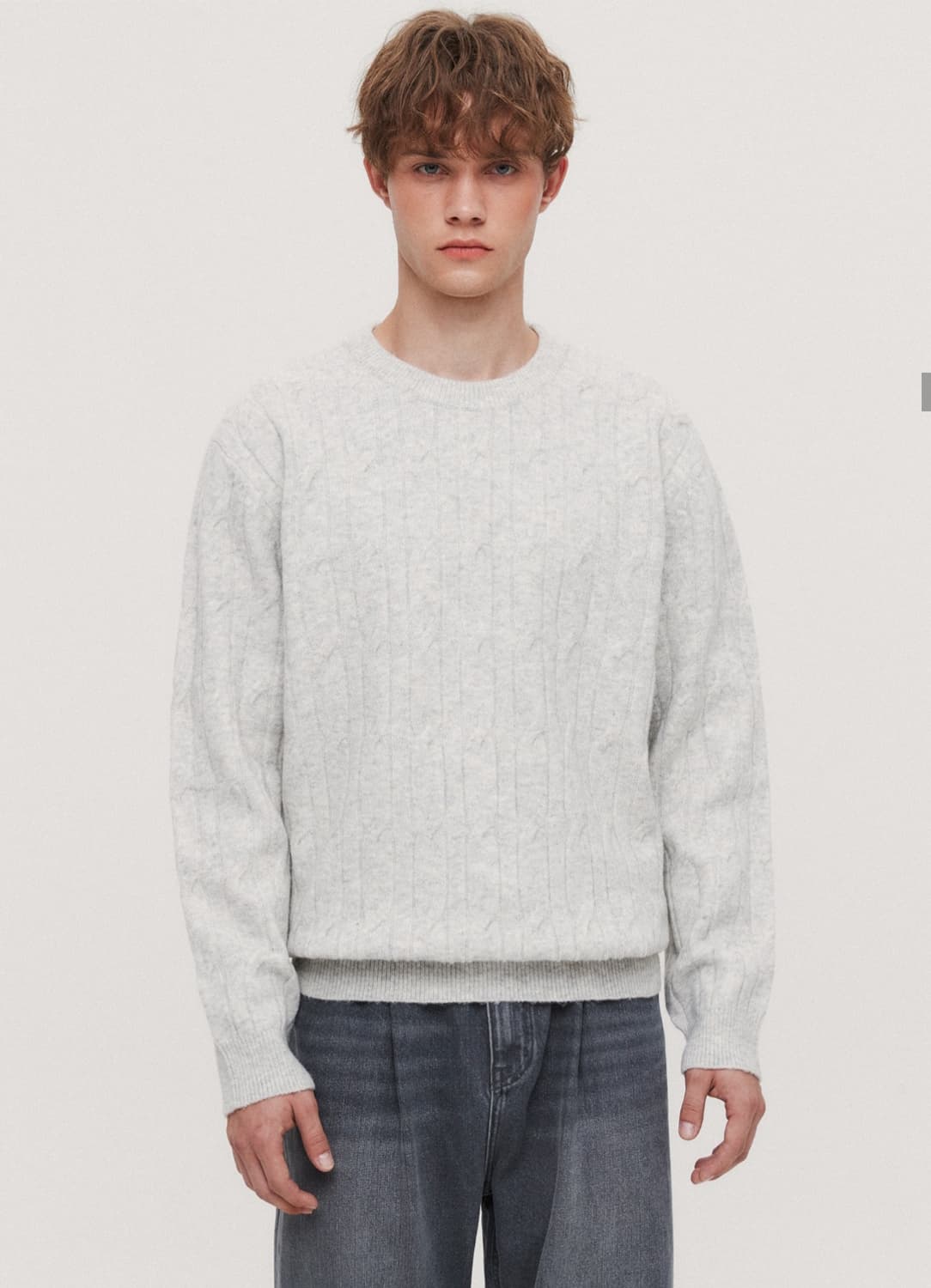 수아레 케이블 라운드 니트 라이트그레이 상품이미지1