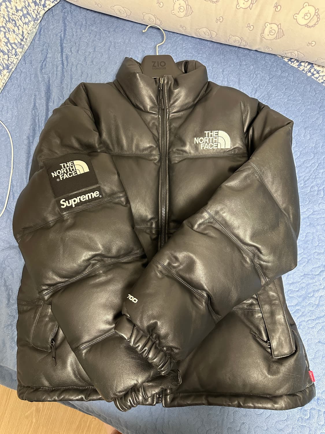 (L) 17FW 슈프림 x 노스페이스 눕시 레더 상품이미지1