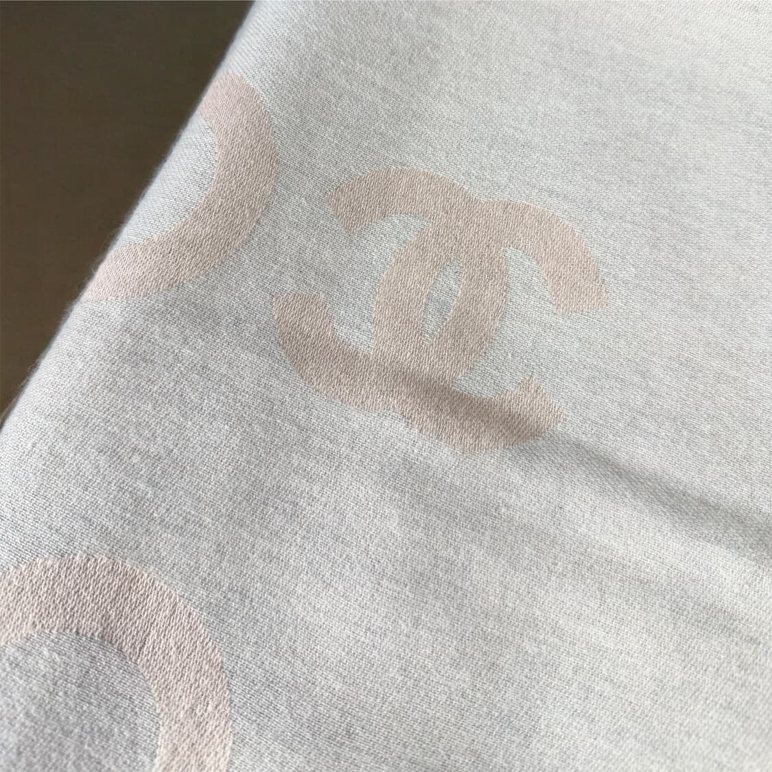 코코 샤넬 23-24FW 캐시미어 실크 대형 머플러 상품이미지6