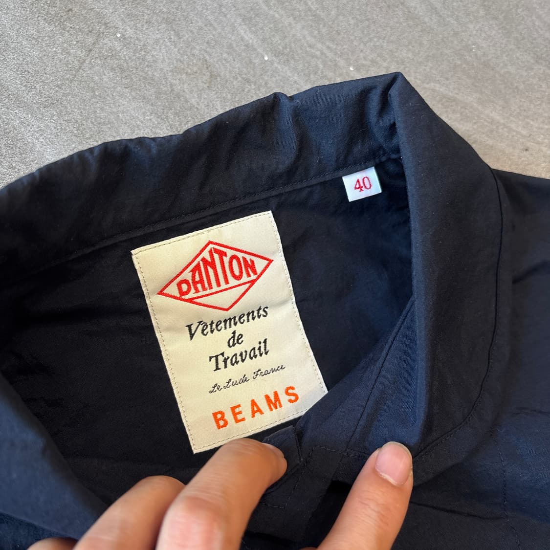 단톤 x 빔즈 네이비 나일론 자켓  상품이미지5