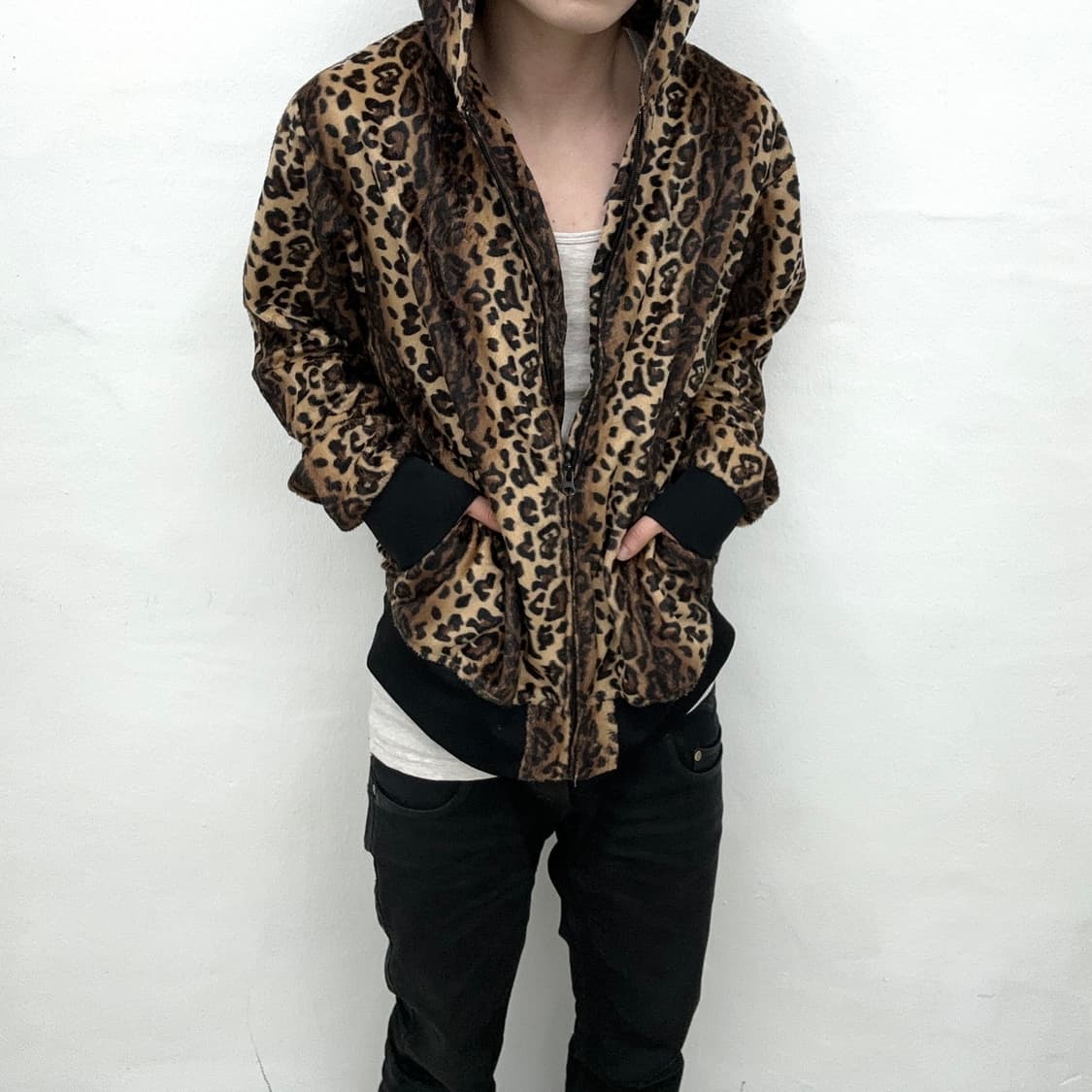Leopard pattern hood zip 상품이미지1