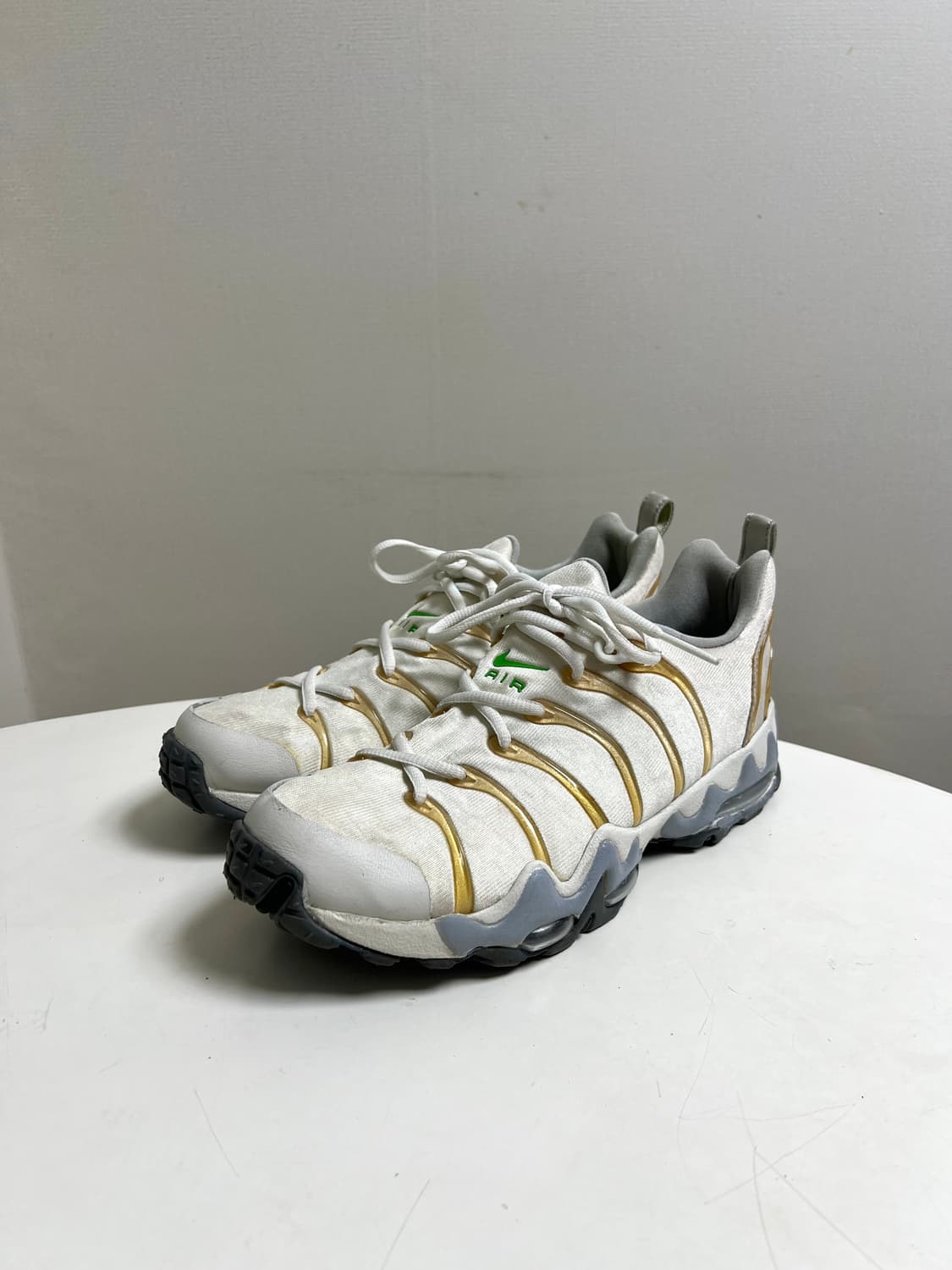 [265] 나이키 에어 줌 세이즈믹 모노톤컬렉션 올빽 상품이미지1