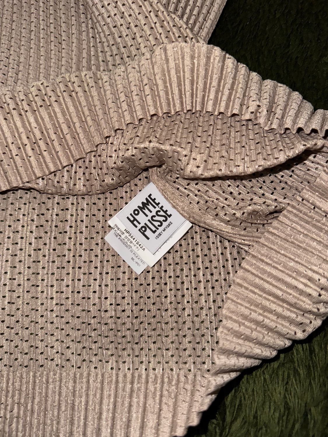 [4] 이세이 미야케 옴므 플리세 25ss 플리츠 롱슬리브 베이지 상품이미지5