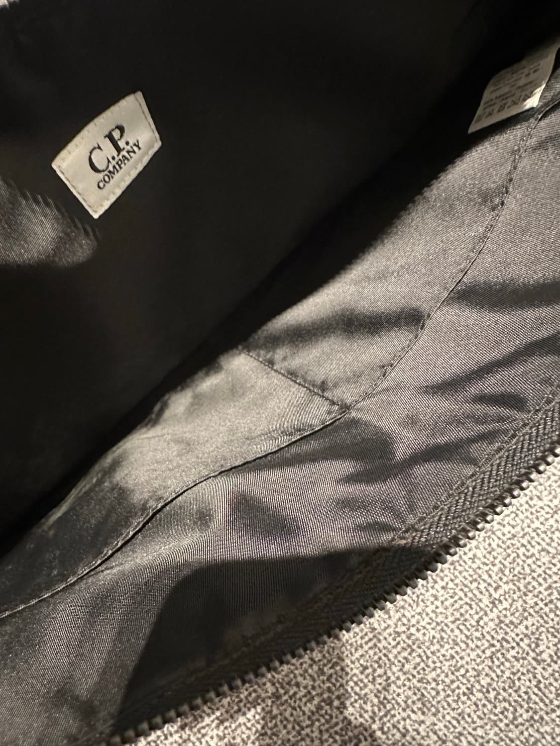 CP컴퍼니 한정판 클러치백 상품이미지5