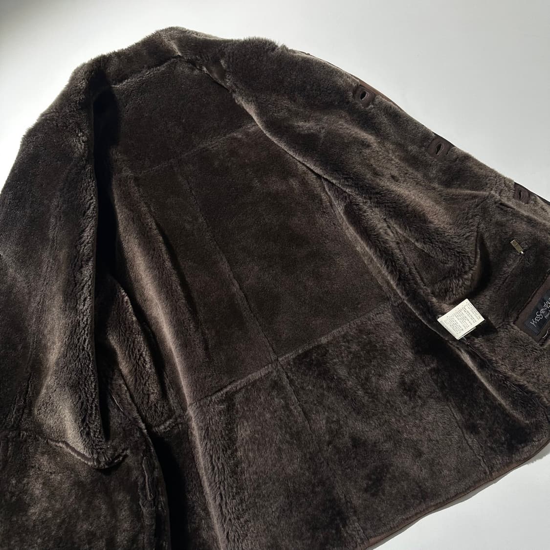 입생로랑 램스킹 시어링 싱글 무스탕 자켓 상품이미지9