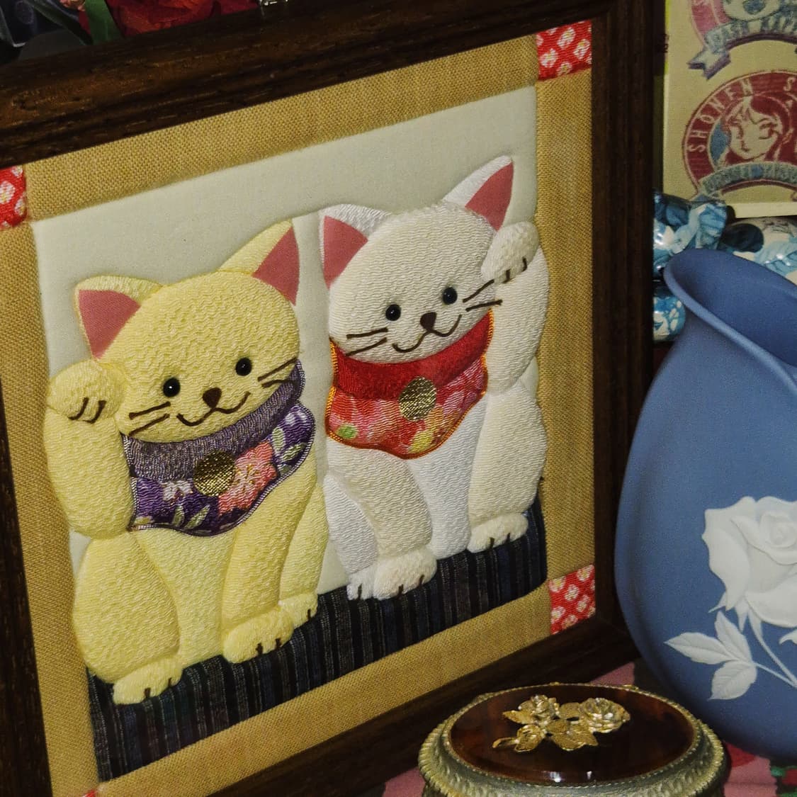 90s 레트로 복 고양이 엠보싱 우드 액자 상품이미지2