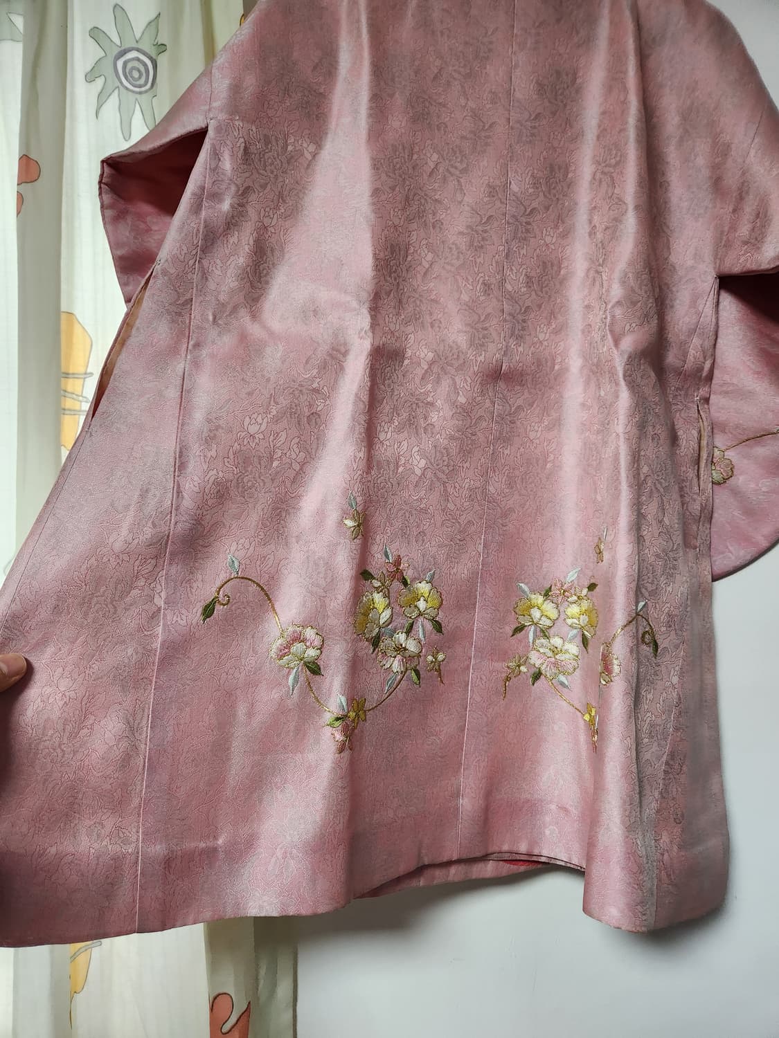 분홍색 꽃 자수 여자 한복 두루마기 F(66~77) 상품이미지4