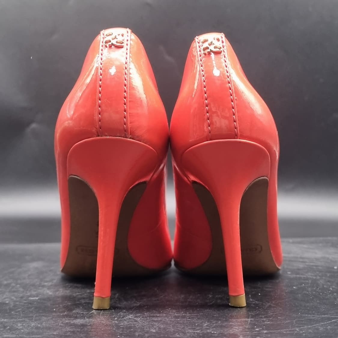 코치 여성펌프스힐 225 굽8 상품이미지4