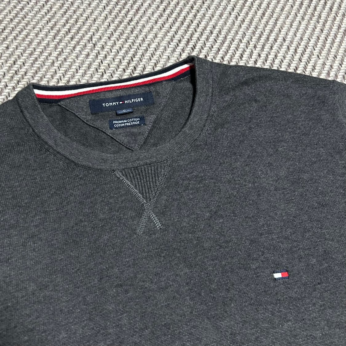 [M] Tommy 타미힐피거 다크그레이 코튼 라운드 니트 상품이미지3