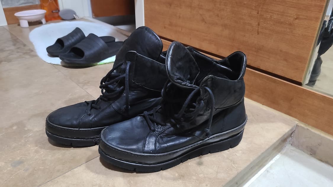 The Last Conspiracy
미들탑 부츠 상품이미지2