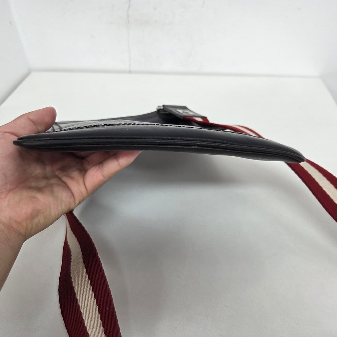 발리 삼선 가죽 크로스백 메신저백 남성 가방 브라운 상품이미지5