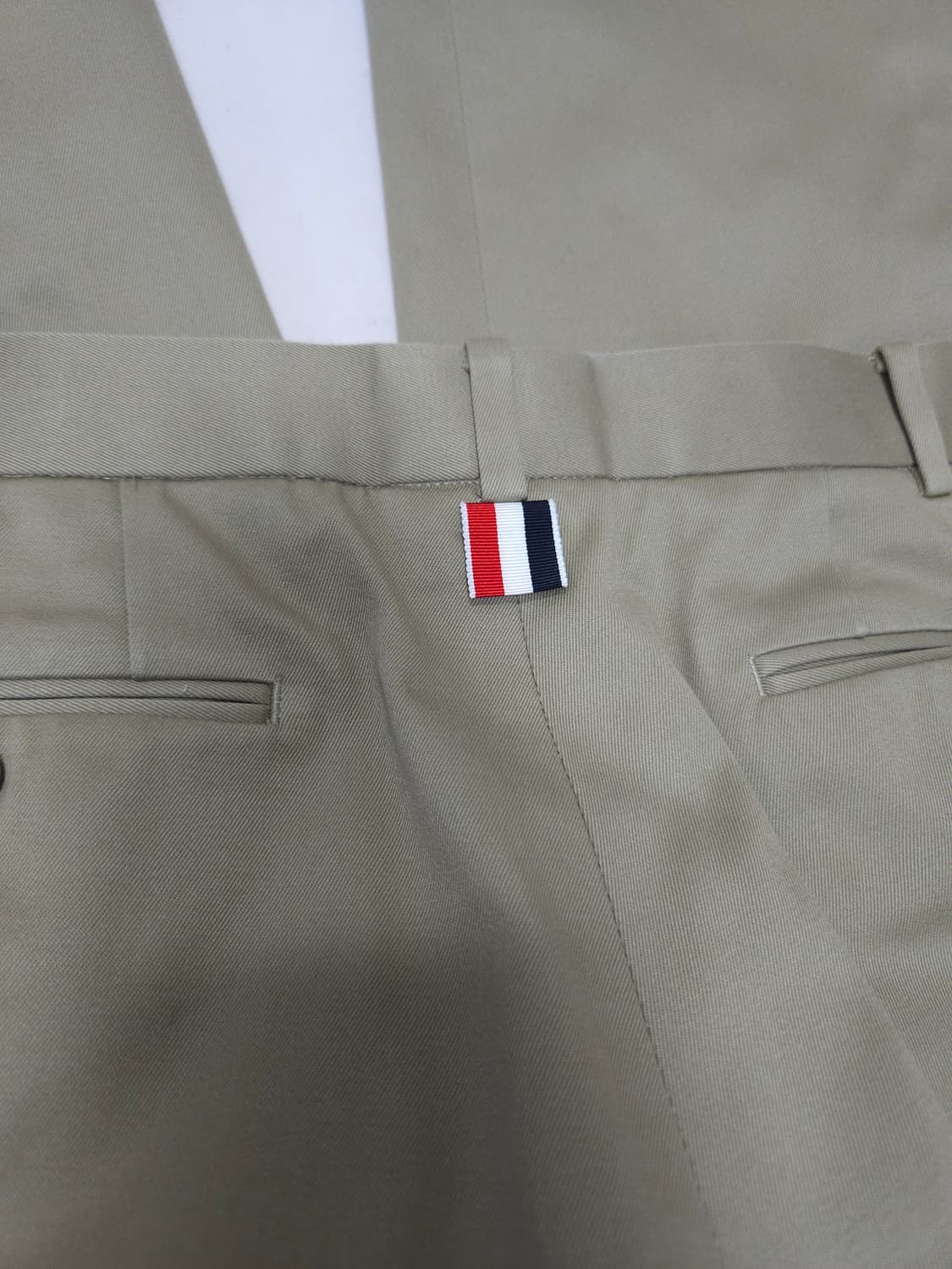 [ 4 ]  톰브라운 unconstructed 데이지 자수 팬츠 상품이미지5