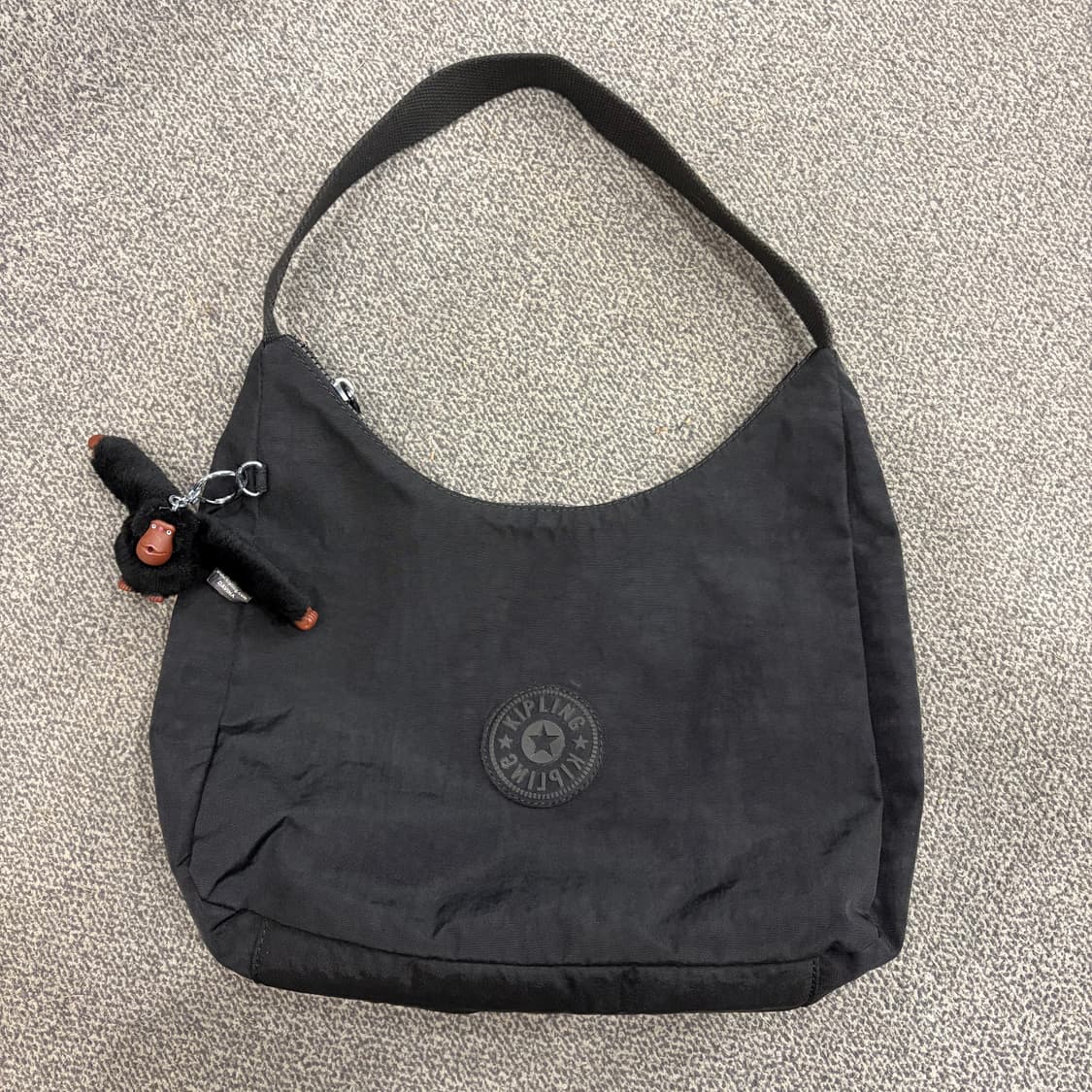 28. 키플링 숄더백 상품이미지1