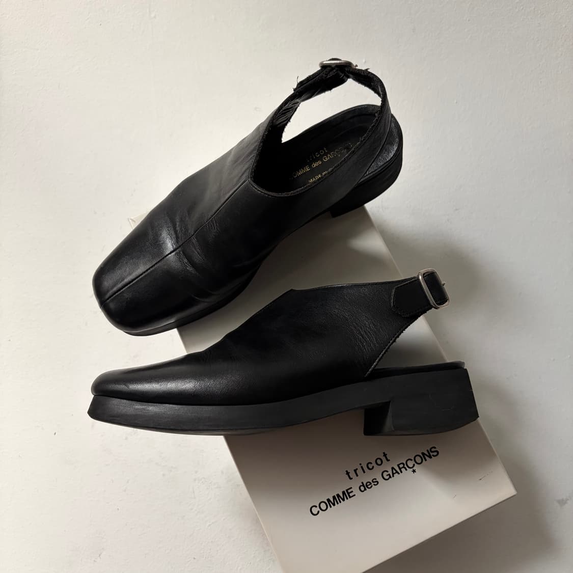 Minimal Leather Slingback Shoes 상품이미지3