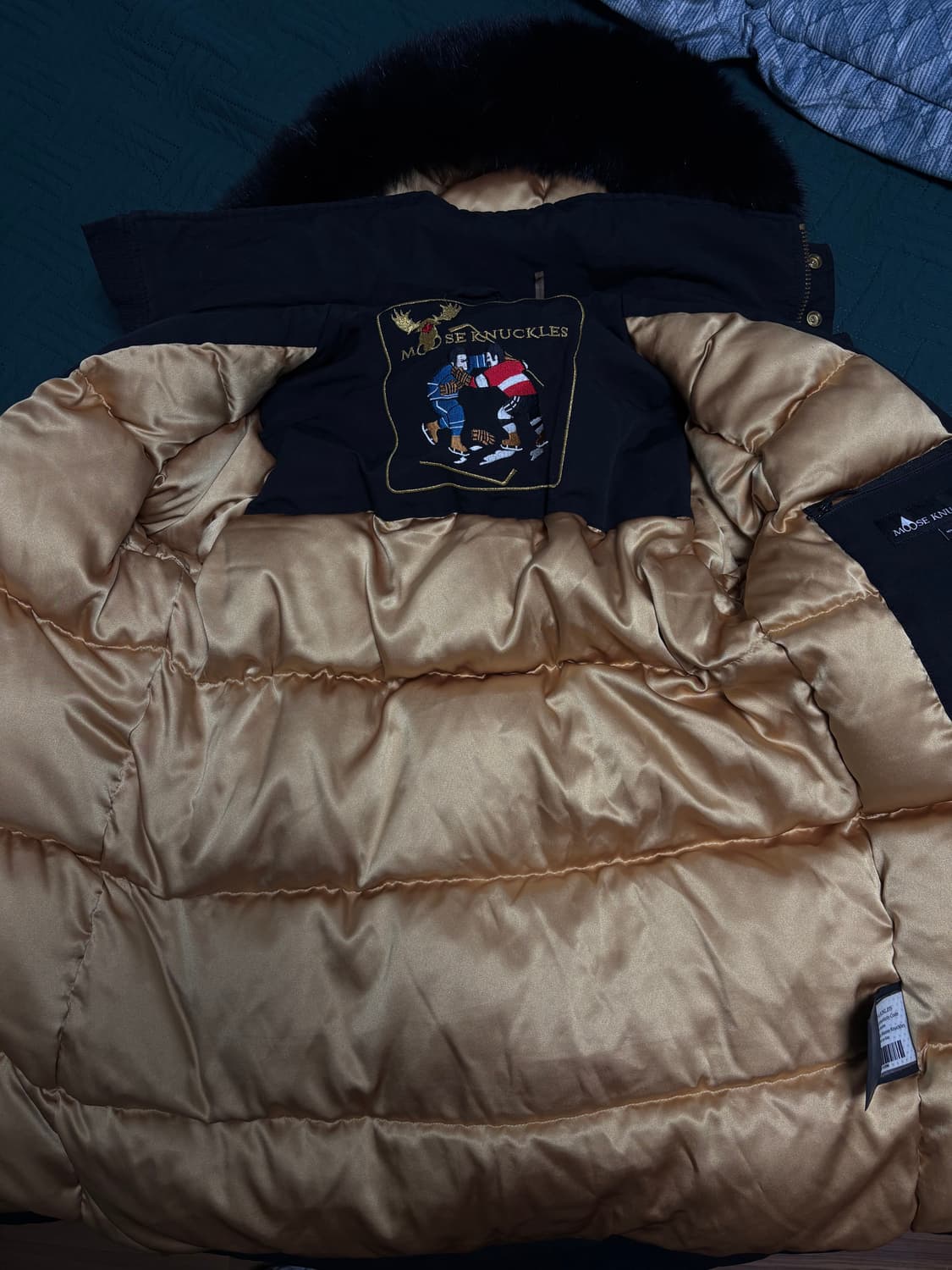 무스너클 스태그레이크 골드 상품이미지2