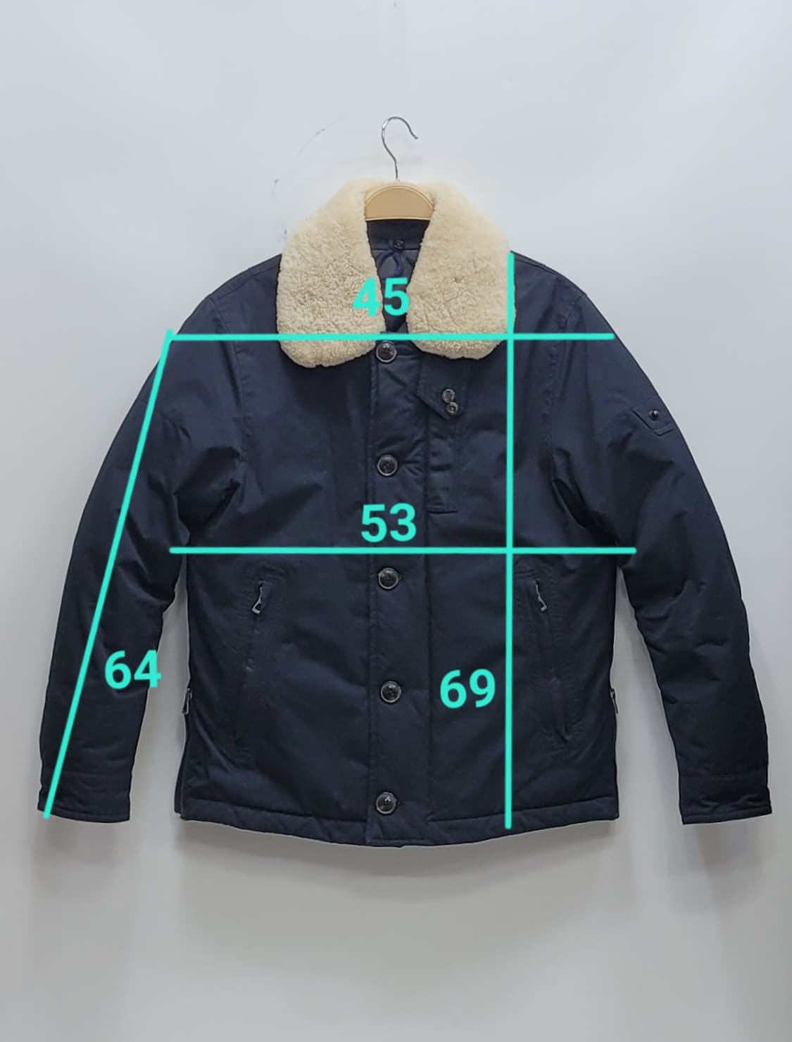 series 시리즈 라파예트 양털 카라 다운 점퍼 / 남 95
 상품이미지10