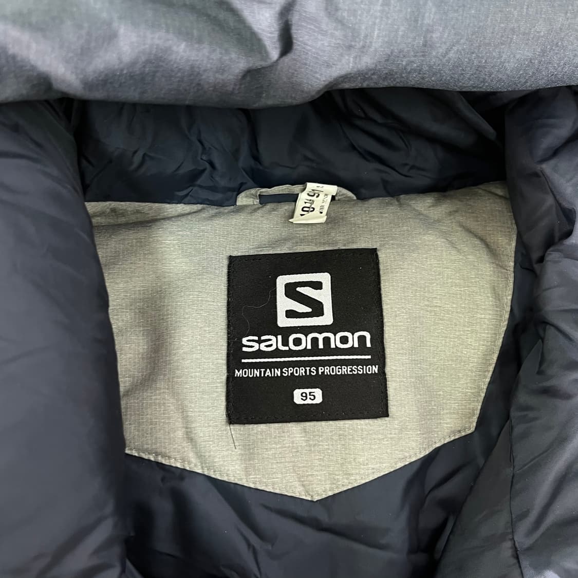 100 살로몬 대장급 알래스카 헤비 구스 패딩 상품이미지3