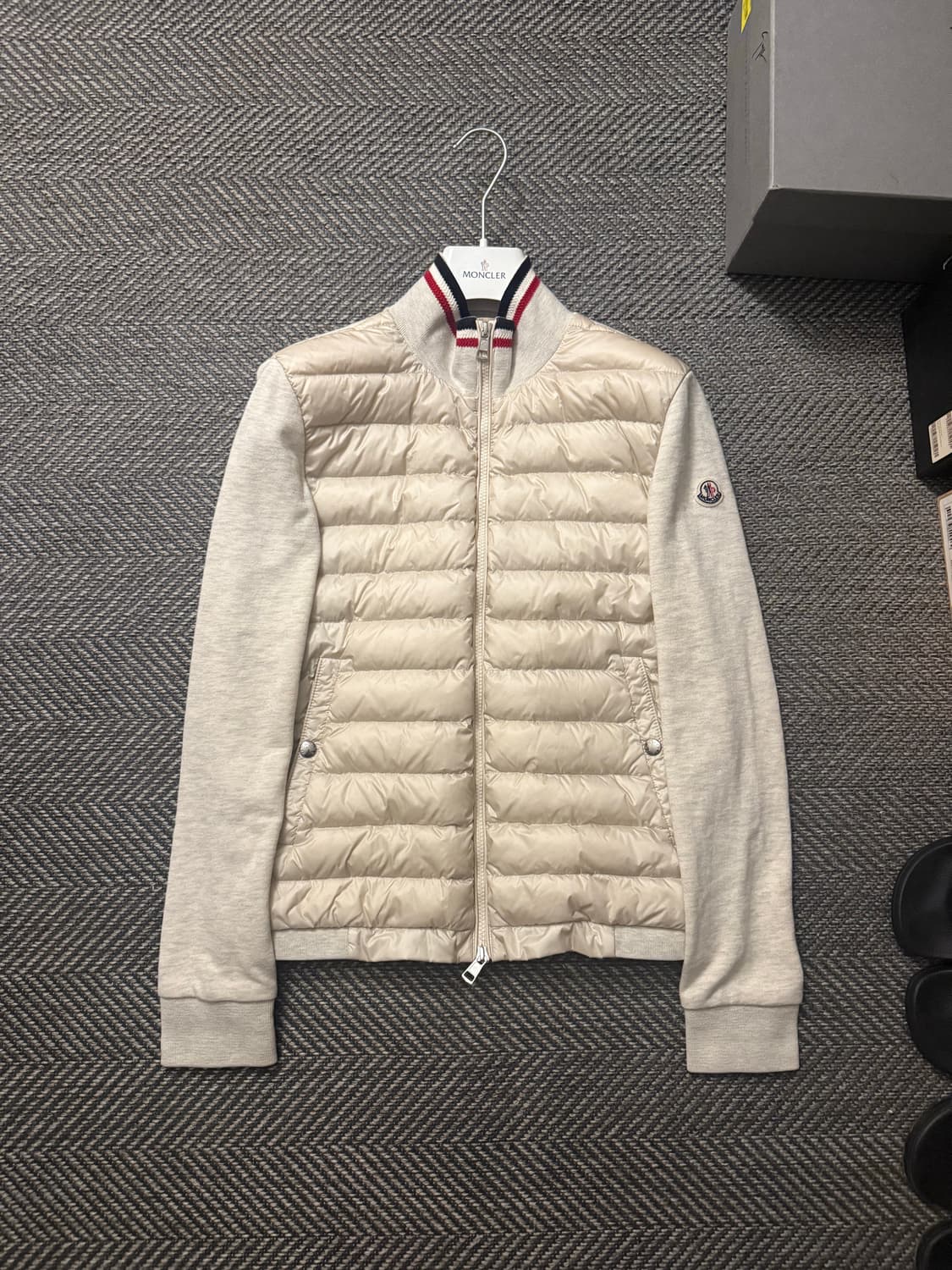 몽킁레어 아이보리 니트패딩 S 상품이미지1