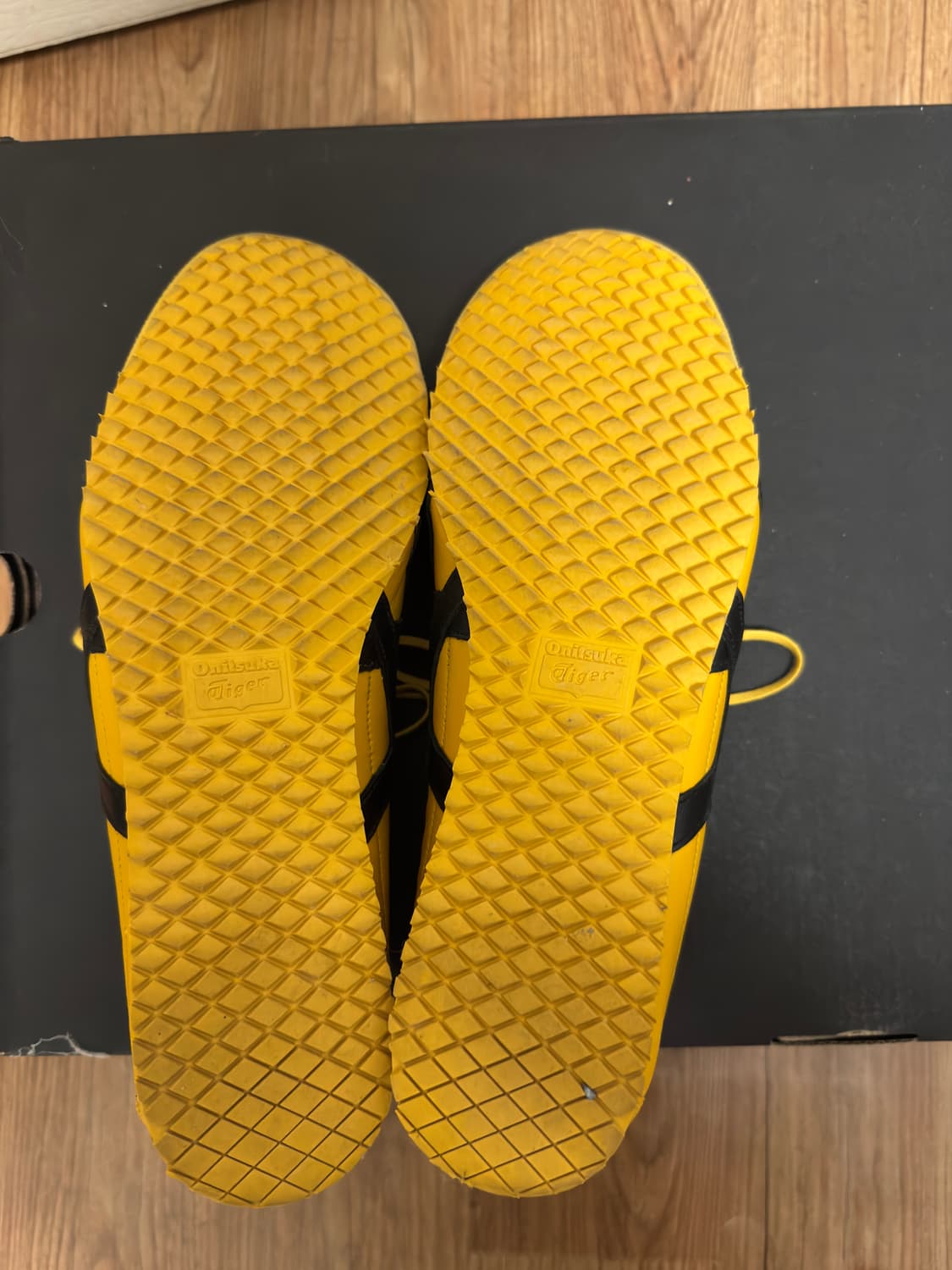 급처)오니츠카타이거 멕시코66 SD 옐로우 블랙 265 상품이미지4